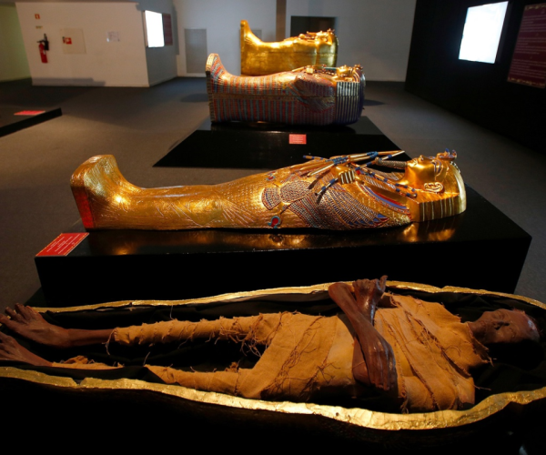 Tour to Luxor Museum and Mummification Museum